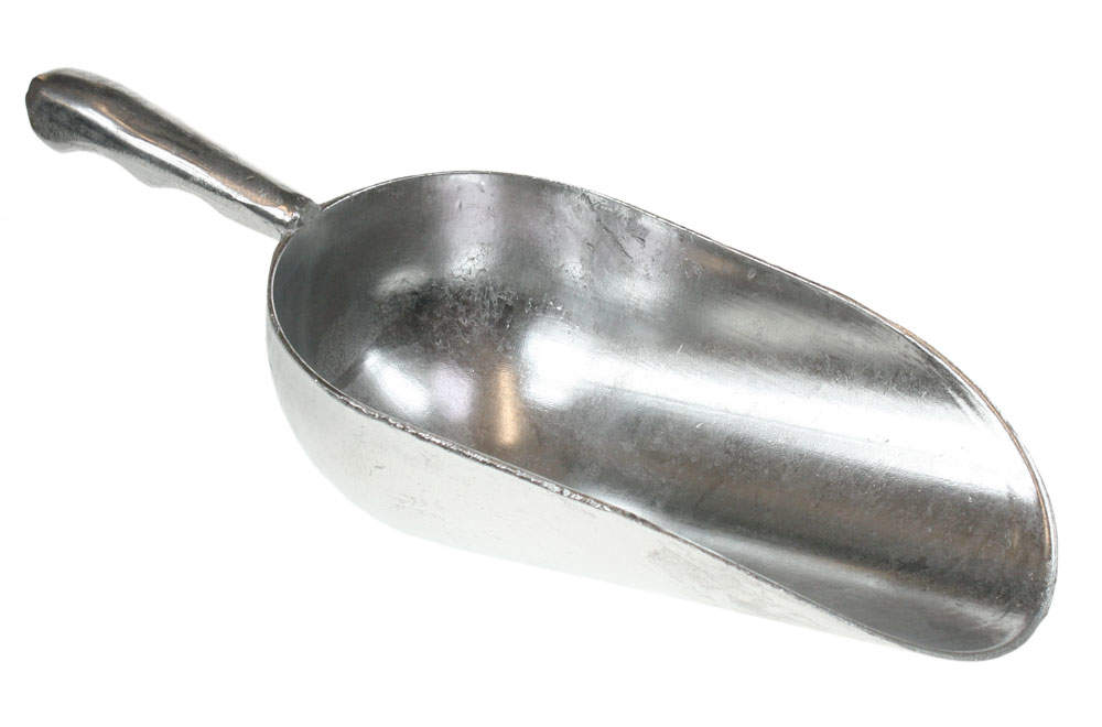 eton 1kg aluminium food scoop chicken feed treats for chickens