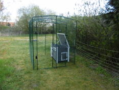 Omlet Walk in Chicken Run