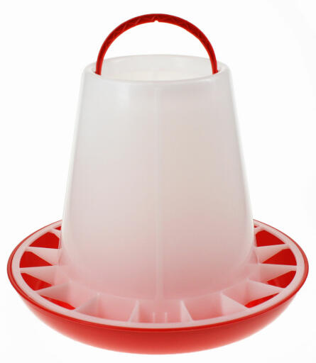 Eton 3kg Plastic Feeder with lid removed