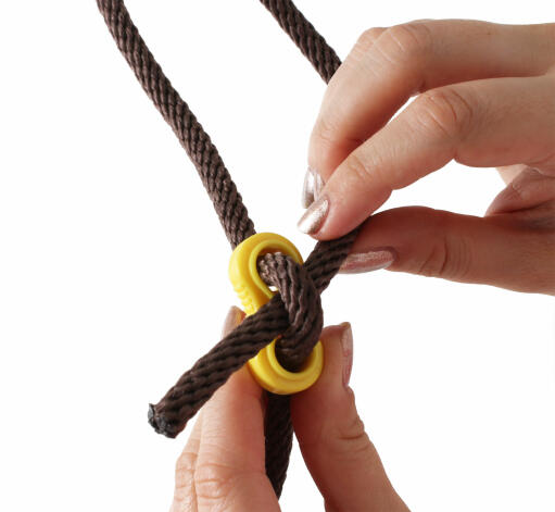 Adjusting the Chicken Swing Rope Buckle