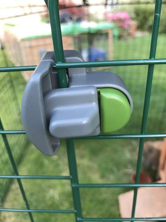 Easy Access Lock for Zippi Runs Single Rabbit Accessories Rabbit