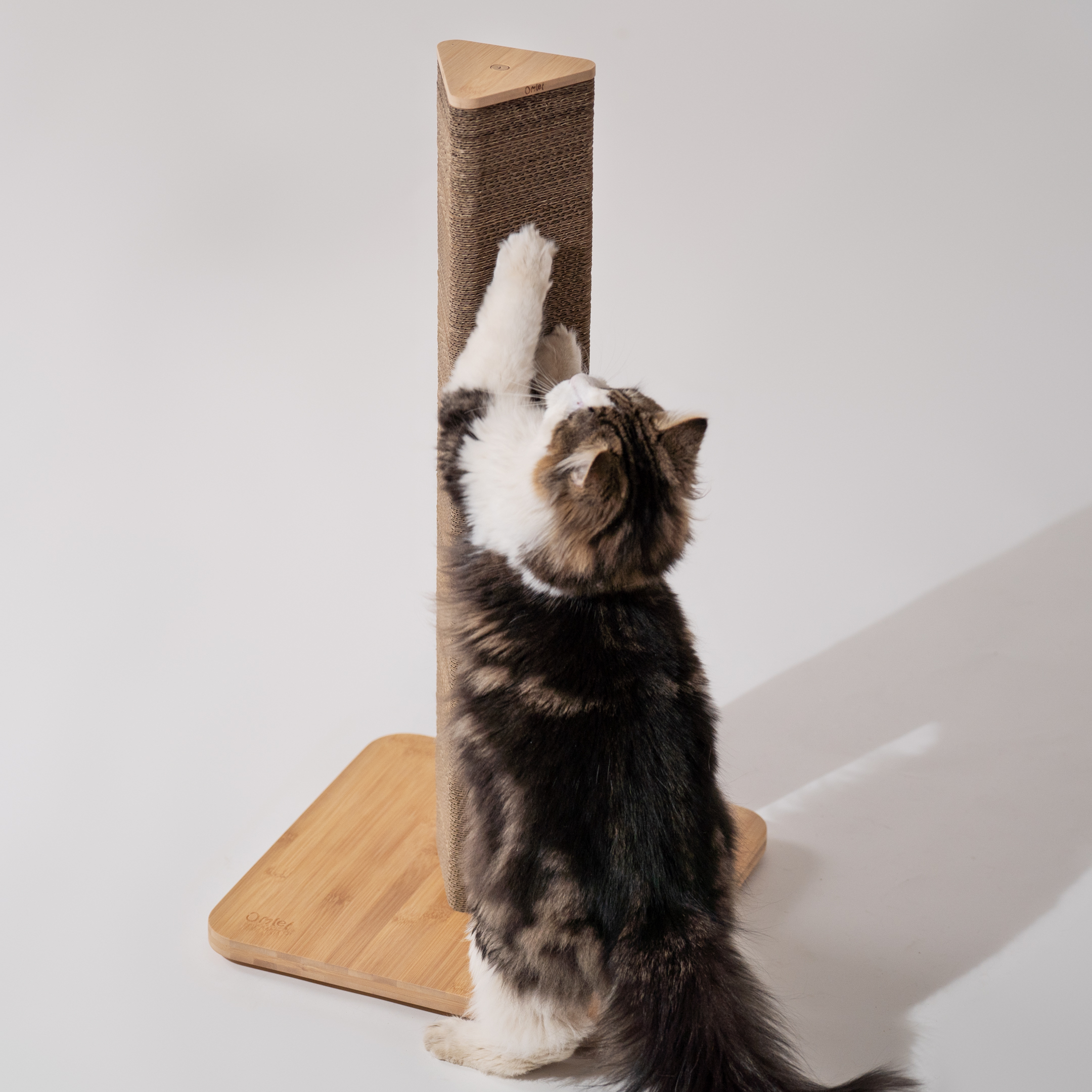 Refillable Cardboard Cat Scratching Post Tall (Bamboo) Omlet