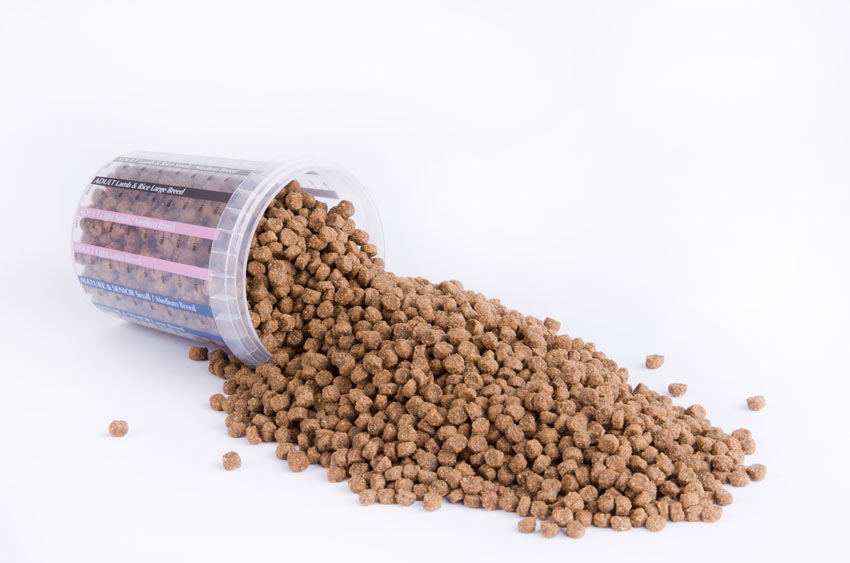 A dog food measuring cup that you can get from most pet shops