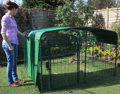Combine several Covers to keep your rabbits sheltered from wind and rain.