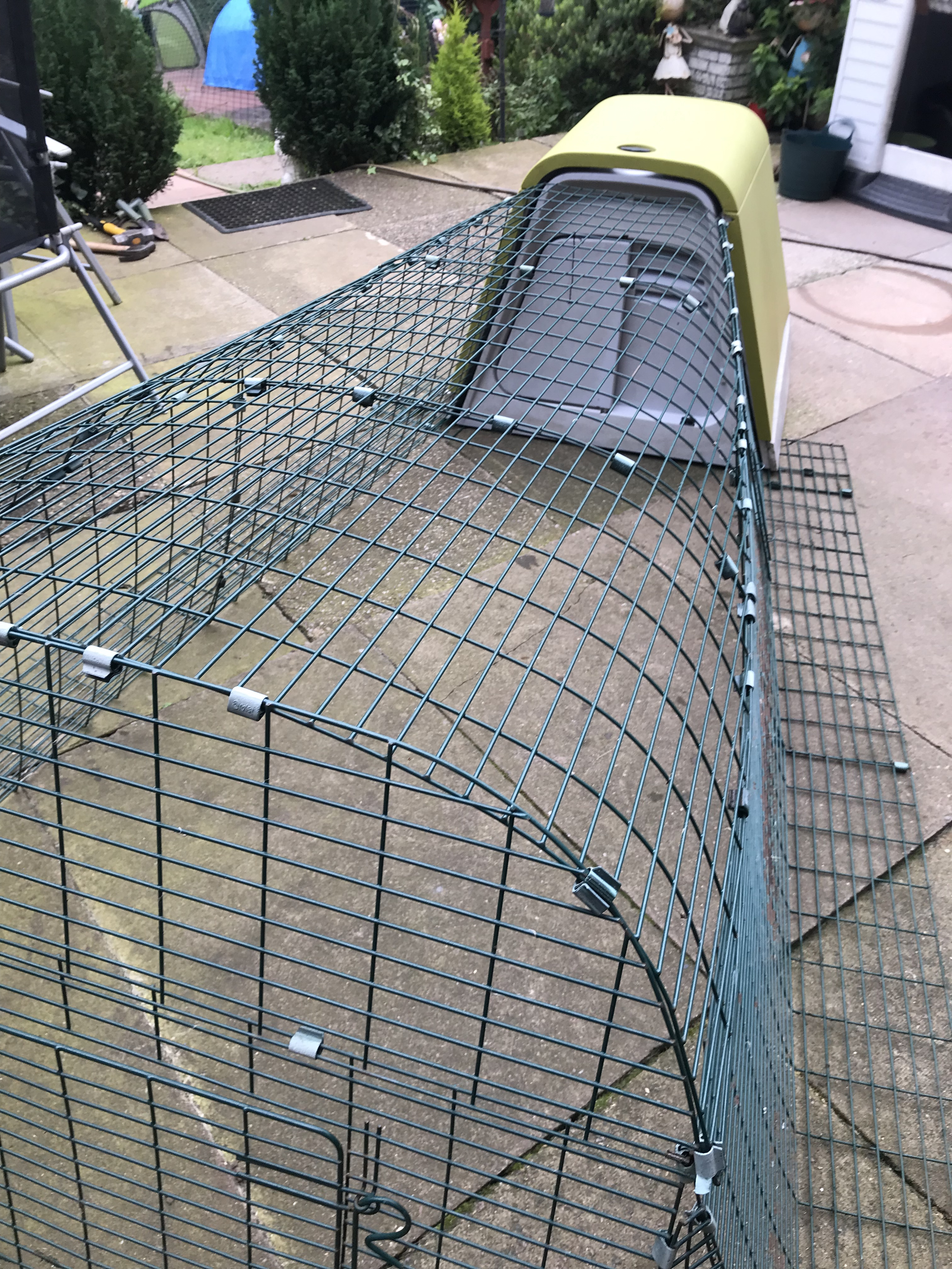 Eglu Go Chicken Coop With 2m Run Package Leaf Green