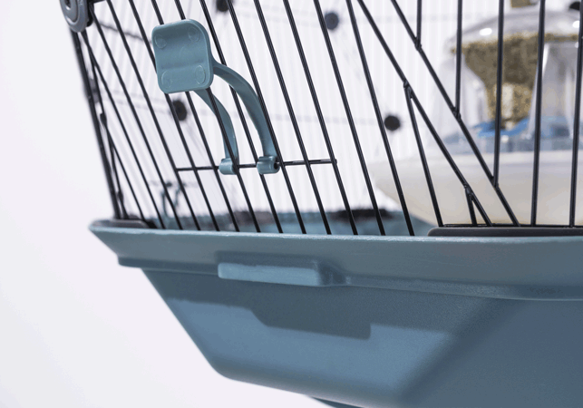 A basic animation showing one of the five clips that secure the wire mesh of the Geo to the base of the bird cage in an open and closed position
